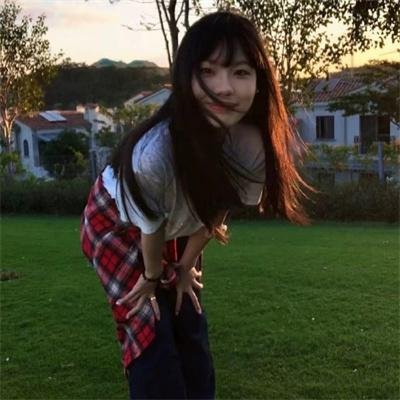 白莲花度假村第一季